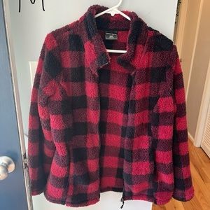 32 degrees. Never worn.